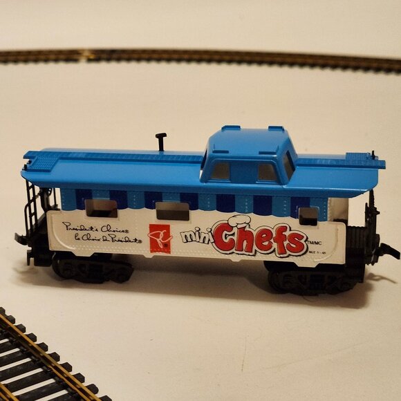 RETRO Mini Chefs Express 10th Edition President's Choice Train Railway Set - Picture 7 of 16